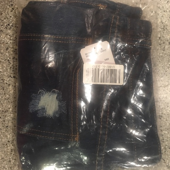 Forever 21 Distressed Dark Denim Shorts - Picture 8 of 8